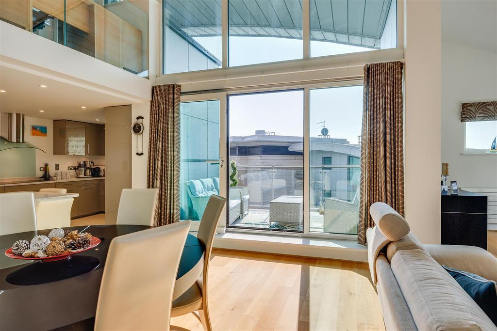 86 Dolphin Quays-37.jpg
