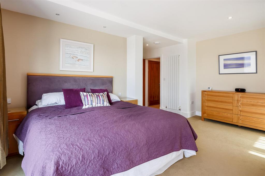 86 Dolphin Quays-24.jpg