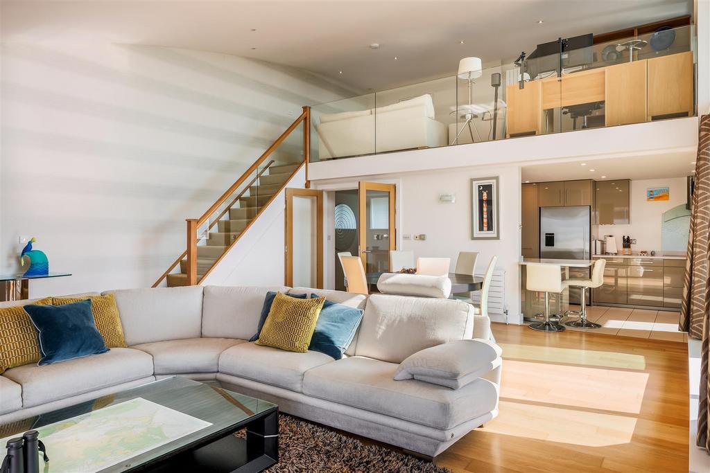 86 Dolphin Quays-46.jpg