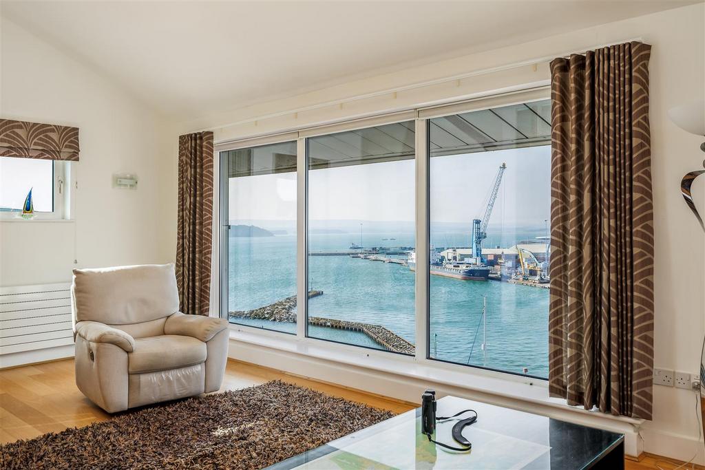 86 Dolphin Quays-38.jpg