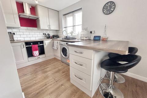 2 bedroom flat for sale, Parkstone