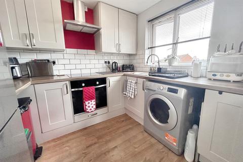 2 bedroom flat for sale, Parkstone