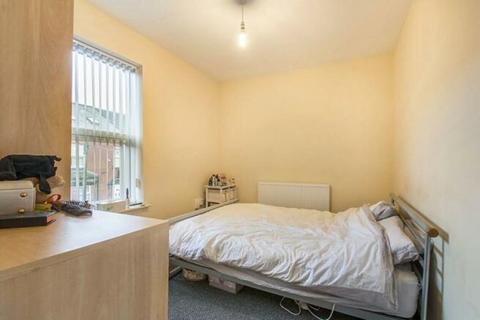 2 bedroom apartment to rent, 13 Edinburgh Road, Armley, Leeds