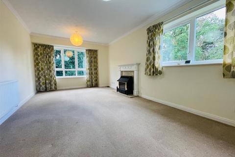 2 bedroom flat to rent, Southview Court, Kirby Lane