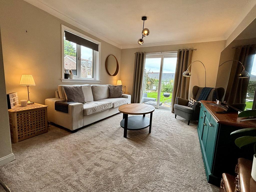 Hyndford, 5 Gloucester Avenue, Dumfries - Braidwoo