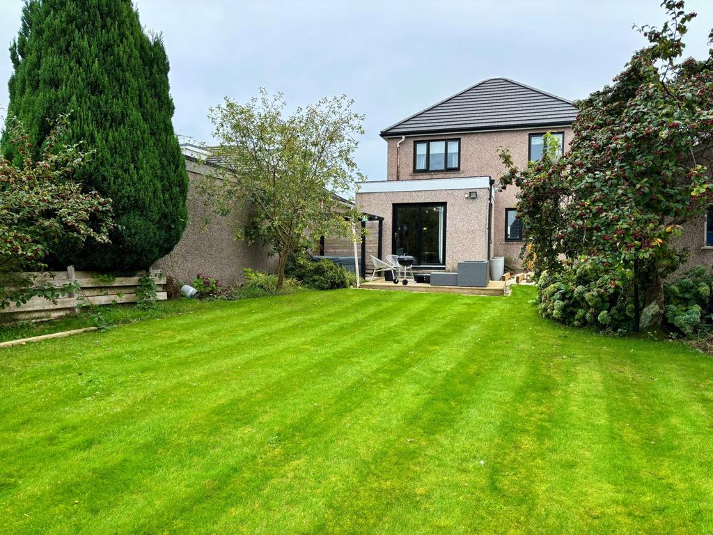 Hyndford, 5 Gloucester Avenue, Dumfries - Braidwoo