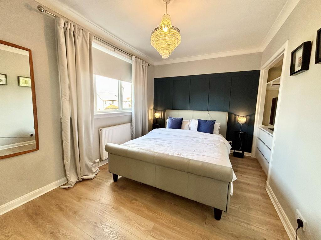 Hyndford, 5 Gloucester Avenue, Dumfries - Braidwoo