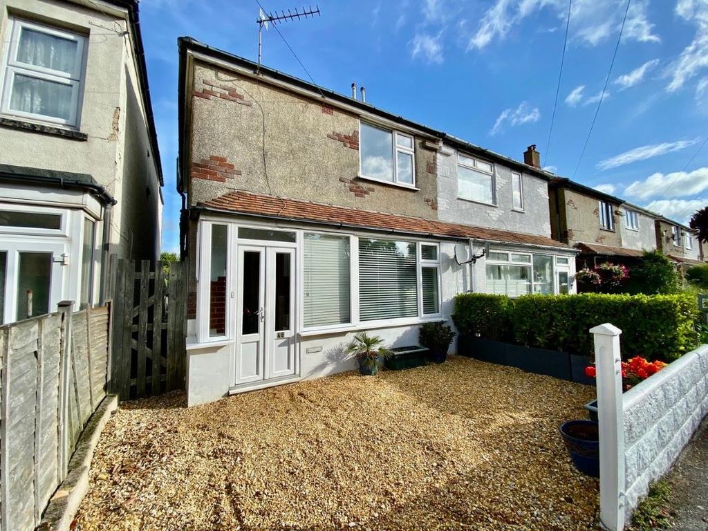 48 Portfield Road, Christchurch... 3 bed semidetached house for sale