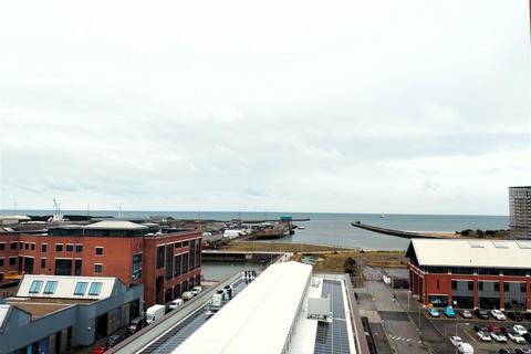 2 bedroom apartment for sale, South Quay, Kings Road, Marina, Swansea