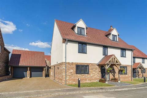 5 bedroom detached house for sale, Home Farm Close, Ambrosden