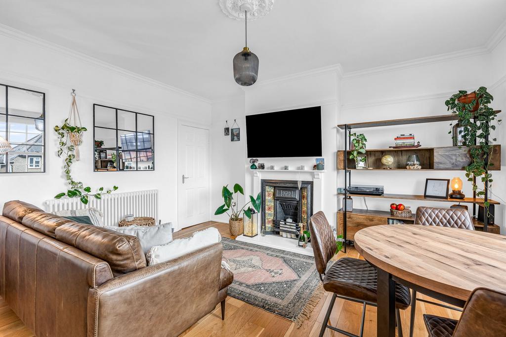 Musley Hill, Ware SG12 2 bed apartment for sale £365,000
