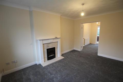 4 bedroom detached house to rent, Kensington Drive, Bolton BL6