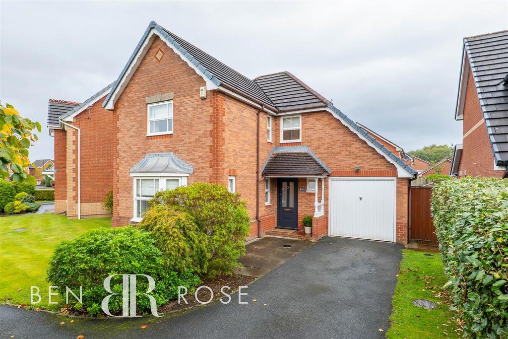 Mile Stone Meadow, Euxton, Chorley 4 bed detached house for sale £349,995