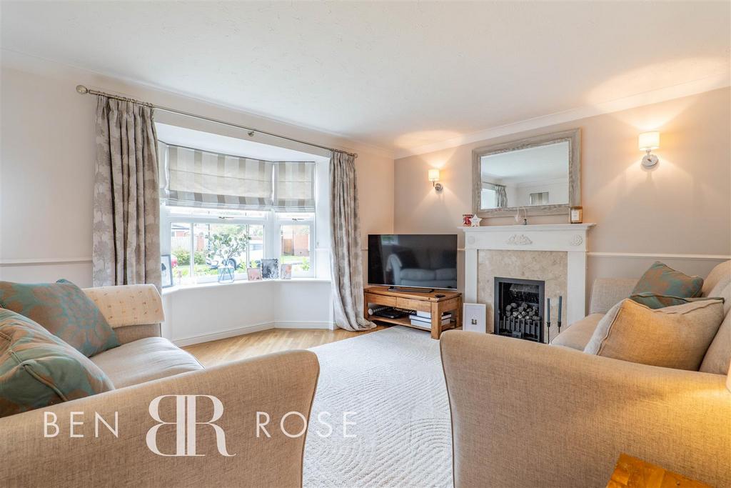 Mile Stone Meadow, Euxton, Chorley 4 bed detached house for sale £349,995