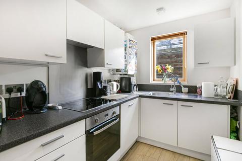 1 bedroom apartment for sale, Trevanion Road, London, W14