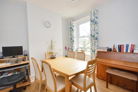 3 bedroom terraced house for sale, Channel View Road, Eastbourne