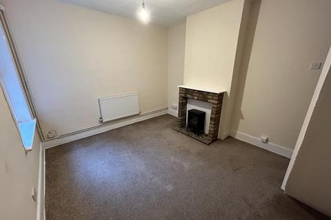 3 bedroom terraced house to rent, St. Johns Road, Suffolk IP4