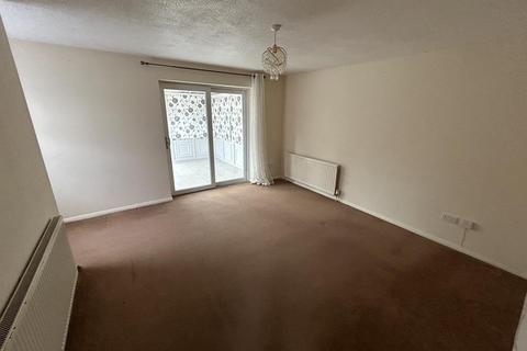 2 bedroom end of terrace house to rent, Carlford Close, Suffolk IP5