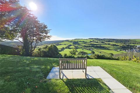4 bedroom semi-detached house for sale, Market Gardens, Torrington, Devon