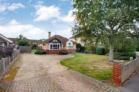 3 bedroom detached bungalow for sale, Shrub End Road, Colchester CO3