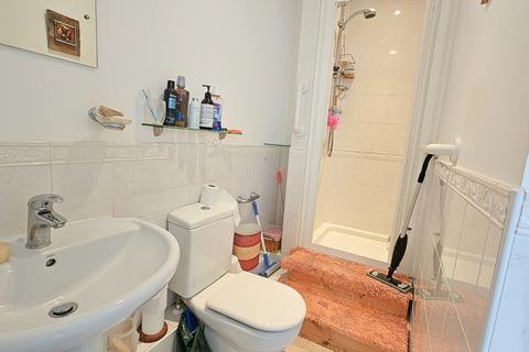 28 Brunel Quays, Lostwithiel, PL22 0JB