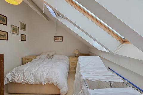 28 Brunel Quays, Lostwithiel, PL22 0JB