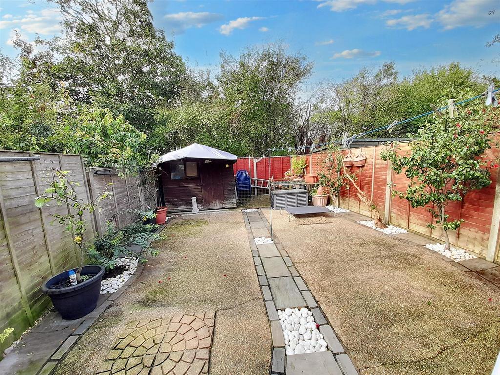 Rear garden new.jpg