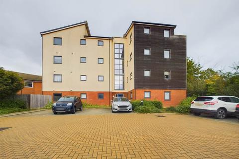 2 bedroom flat for sale, Quercetum Close, Aylesbury HP19