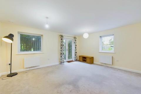 2 bedroom flat for sale, Quercetum Close, Aylesbury HP19