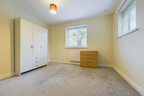 2 bedroom flat for sale, Quercetum Close, Aylesbury HP19