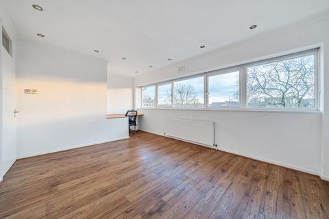 109 Eltham Road, London, SE12 8UG