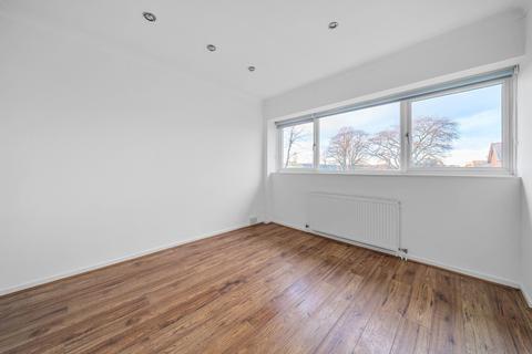 109 Eltham Road, London, SE12 8UG