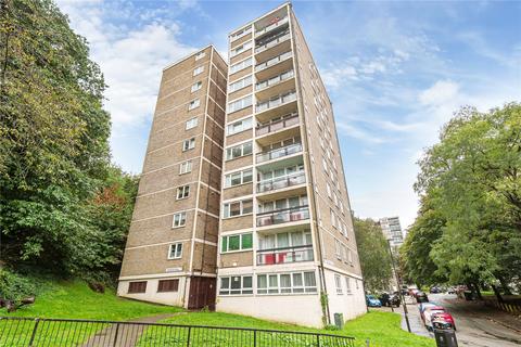 2 bedroom flat for sale, High Level Drive, London, SE26