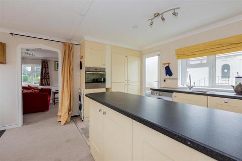 2 bedroom retirement property for sale, Marlow Road, Henley-On-Thames RG9