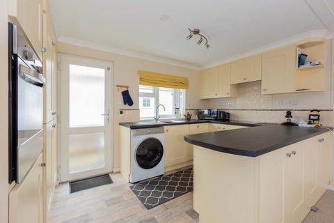 undefined, Marlow Road, Henley-On-Thames RG9