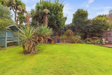 2 bedroom detached bungalow for sale, Lancing Park, Lancing