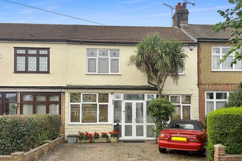 4 bedroom terraced house for sale, Brantwood Gardens, Ilford IG4