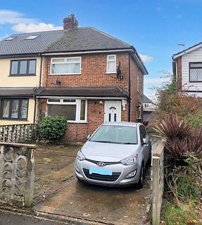 3 bedroom semi-detached house to rent, Bridge Close, Slough SL1