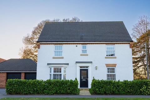 4 bedroom detached house for sale, Naylor Avenue, Stamford Bridge, York