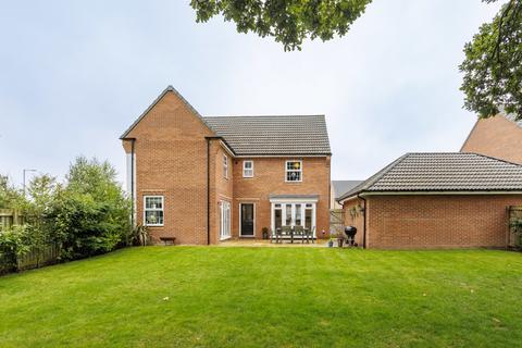 4 bedroom detached house for sale, Naylor Avenue, Stamford Bridge, York