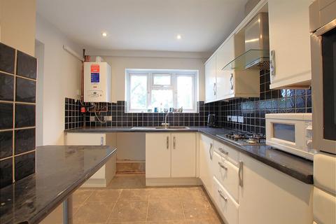 5 bedroom semi-detached house for sale, Oakfield Road, Ashford TW15