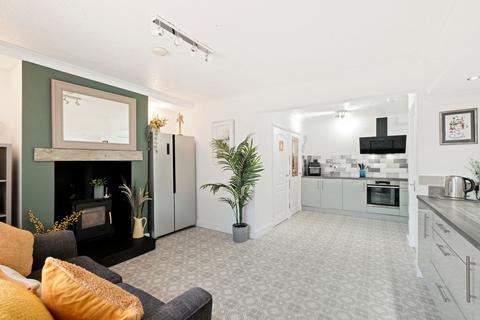27 Blackpole Road, Worcester, WR4 9SX