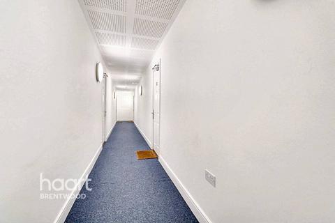 1 bedroom flat for sale, St James Road, Brentwood