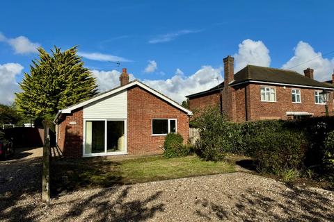 3 bedroom detached bungalow to rent, Shalom Main Road South Reston Louth LN11 8JQ