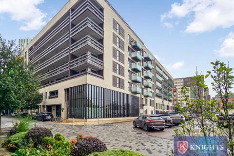 2 bedroom apartment for sale, Waterside Way, London, N17