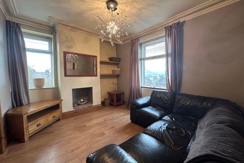 3 bedroom end of terrace house for sale, Greaves Street, Mossley, Ashton-under-lyne, OL5 0QH