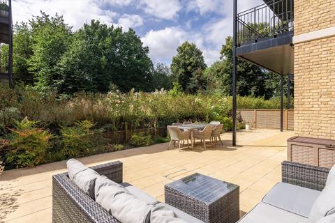 3 bedroom flat for sale, Atkinson Close, Wimbledon, London, SW20