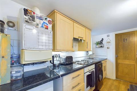 1 bedroom flat for sale, West Buildings, Worthing BN11 3BS