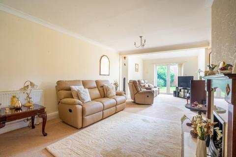 2 bedroom semi-detached bungalow for sale, Orchard Way, York