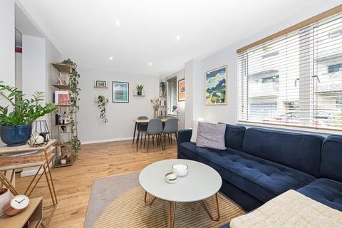 1 bedroom apartment for sale, Elmington Road, Camberwell, SE5